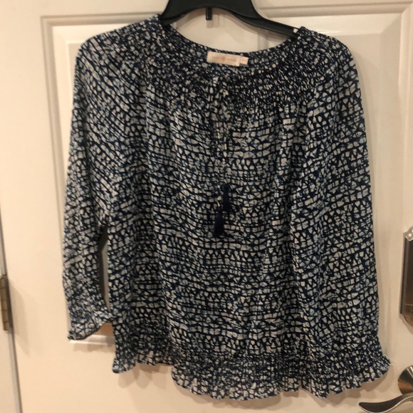 Tory Burch Tops - EUC TORY BURCH GATHERED BOTTOM BLOUSE